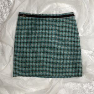Banana Republic Houndstooth Skirt size 2